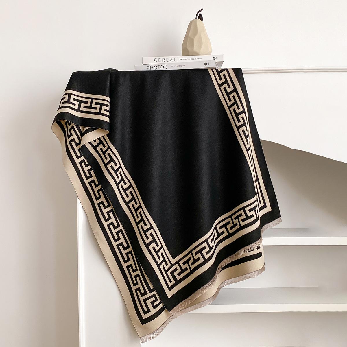 

Утолщенный j геометрический шарф имитация кашемира женский шарф теплый сочетание цветов полосатая бахрома для подруг 185x65cm чёрный