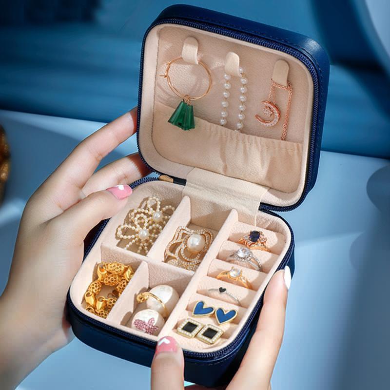 Jewelry Organizer Display Travel Jewelry Case Boxes Portable Locket Necklace Jewelry Box Leather Storage Earring Ring Holder