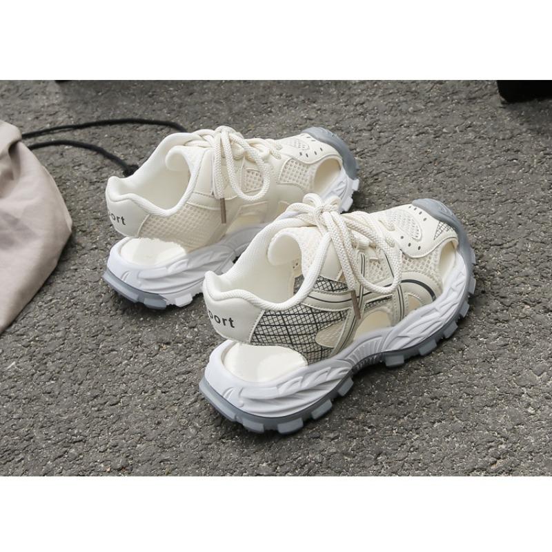 Nuovi Sandali Chiusi Estivi per Bambini - Scarpe Sportive Traspiranti in Rete Traforata per Ragazzi con Suola Morbida e Stile Chunky Dad Shoe