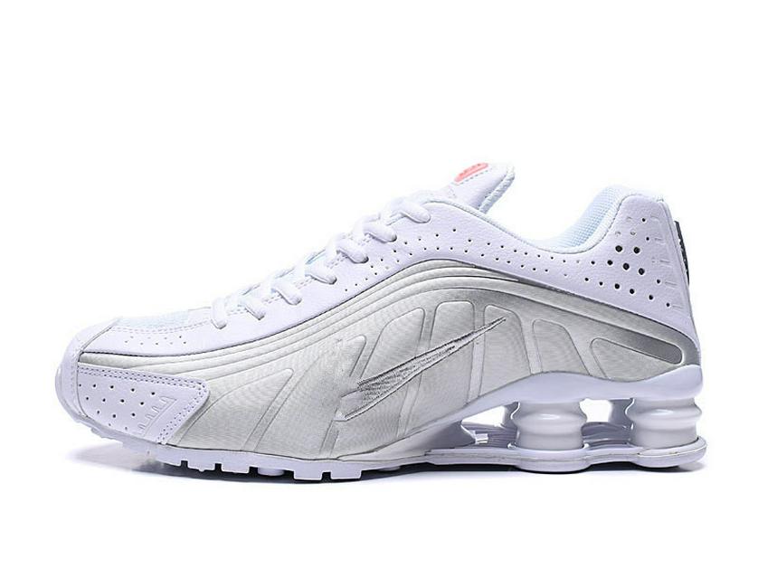 

Спортивне взуття SHOX R4 з повітряною подушкою для збільшення зросту та пружинним ефектом 44