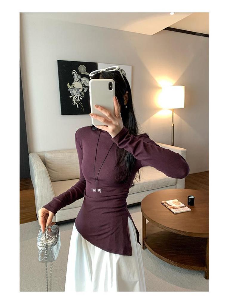 Women's Slim-Fit Half-High Neck Base Layer Long-Sleeve T-Shirt, Autumn/Winter Style with Cinched Waist and High-End Feel.