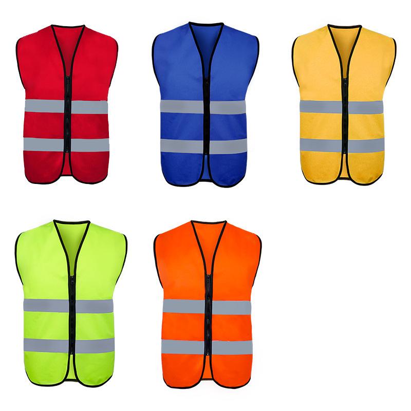 Multi-Pocket Reflective Safety Vest for Construction and Traffic Duty