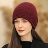 Neue Frauen Winter Hut Street Fashion Warm Beanie Hut Für Weibliche Casual Perle Dekoration Gestrickte Hut