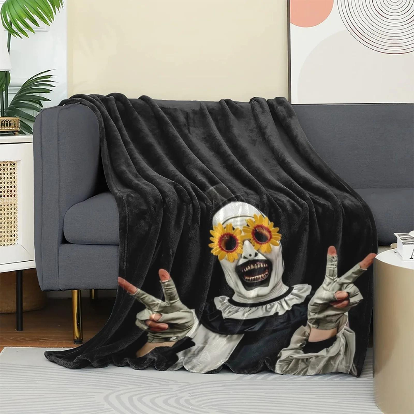 Terrifier Super Soft Throw Blanket, Horro Clown Breathable & Lightweight Flannel Blanket For Living Room, Naps, Dorm, Office 75X95CM