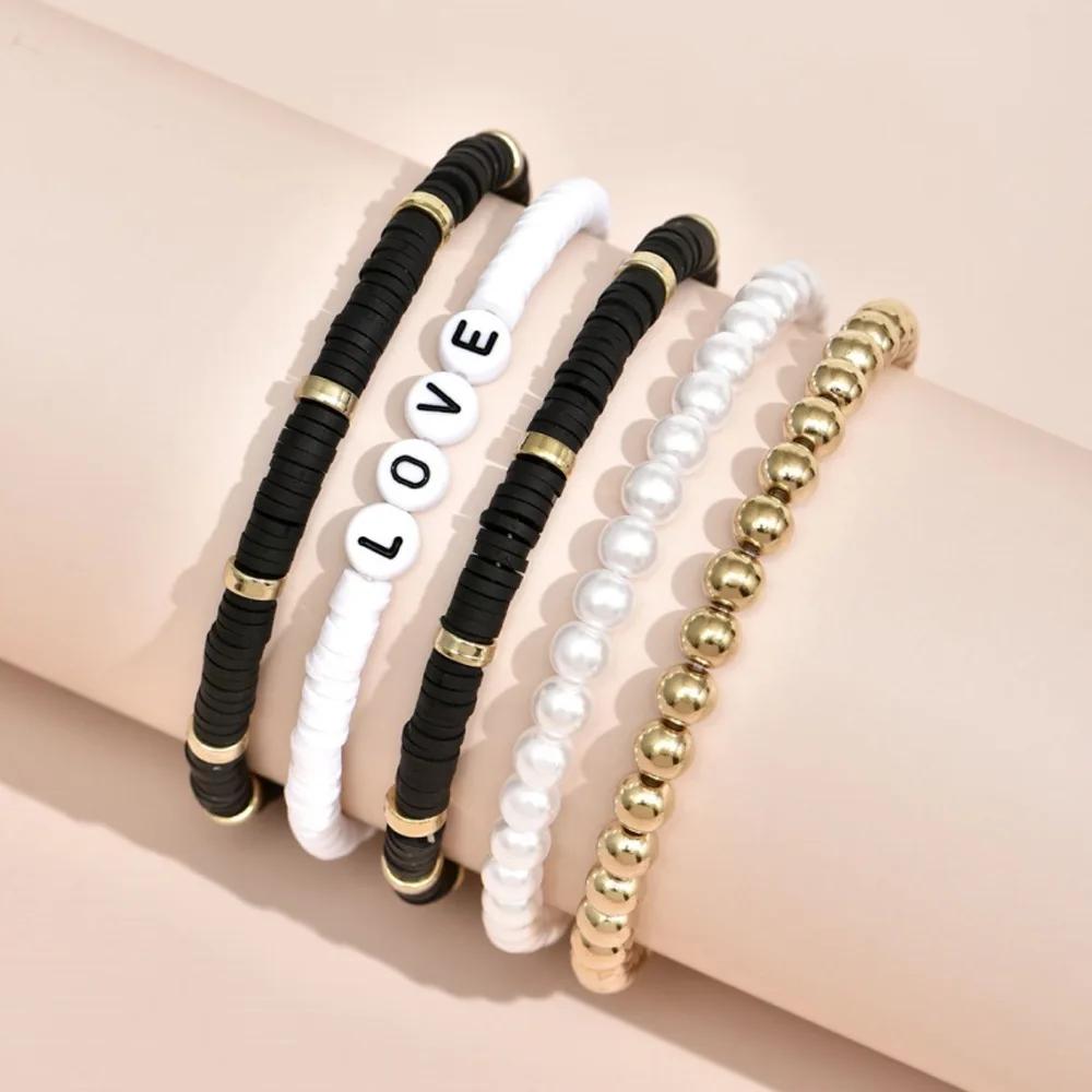 Set di Braccialetti Impilabili Arcobaleno Bohemien per Donna Ciondolo a Forma di Cuore Argilla Morbida Ceramica Perline Stratificate Catena Braccialetto Gioielli Boho Femminili