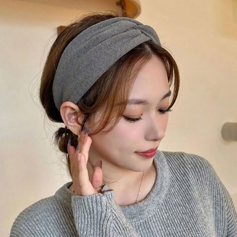 New Women s Daily Fashion Twisted Fabric Hairband ivory
