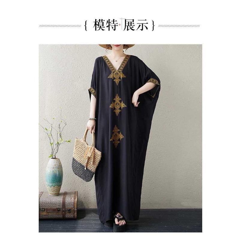 New Embroidered Solid Color Temperament Vacation Bohemian Extra Long Dresses