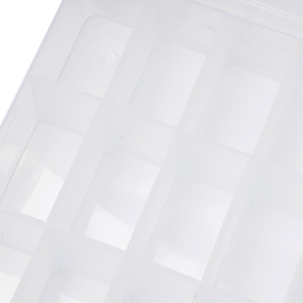 Une Boîte en Plastique Pratique à Compartiments Multiples Adaptée pour Ranger Divers Types de Bijoux, y Compris les Boucles d'Oreilles et les Bagues