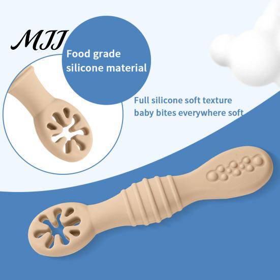 Soft Tip Spoons for Newborns 2Pcs Silicone Baby Spoon, Toddler Training Spoon Puree Fruit Puree, Babies Non-Slip Handle Infant Feeding Self