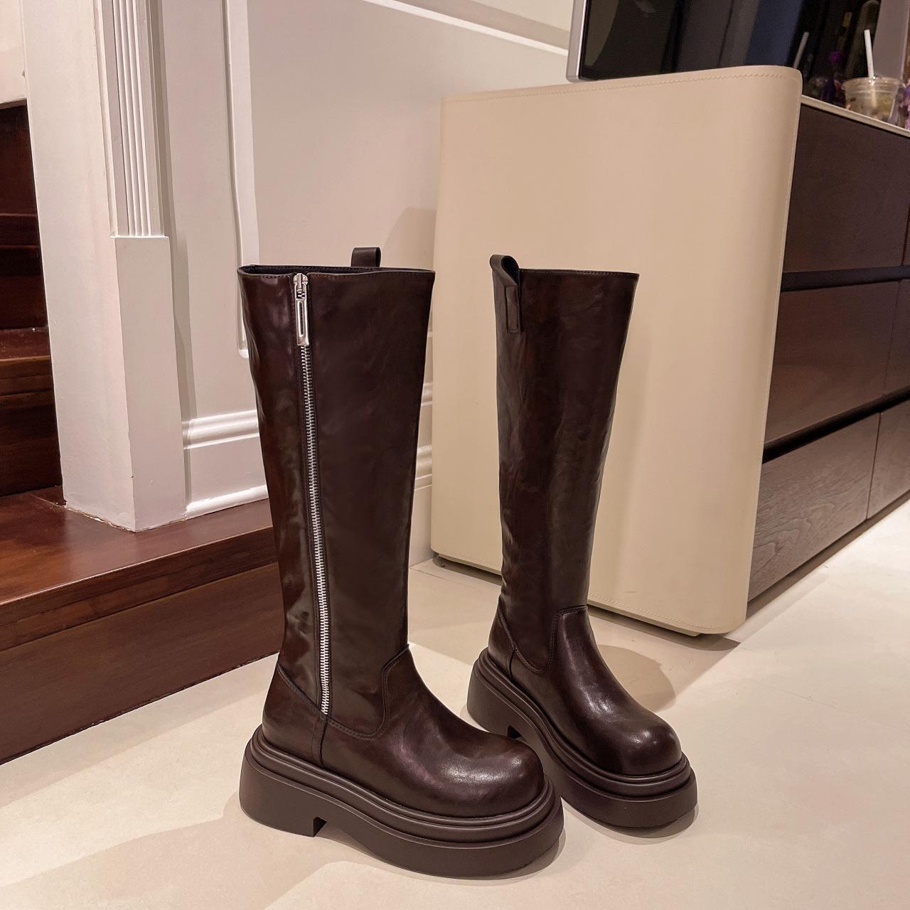 

Но ботфорты на толстой подошве женские 2025 осень взрыв новинка длинный голенище ретро стиль высокое голенище женские рыцарские сапоги женские сапоги 40 коричневый