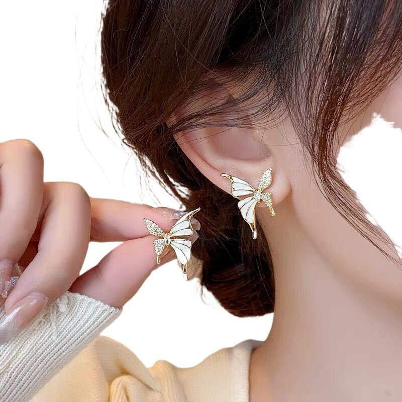 Pearl Retro Premium Stud Earrings Women's Year Super Fire Texture Earrings Temperament Foreign Style Earrings