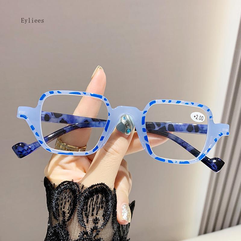 

Men Women Portable Square Reading Glasses Large Frame Presbyopia Eyeglasses Oversized clear glasses 1