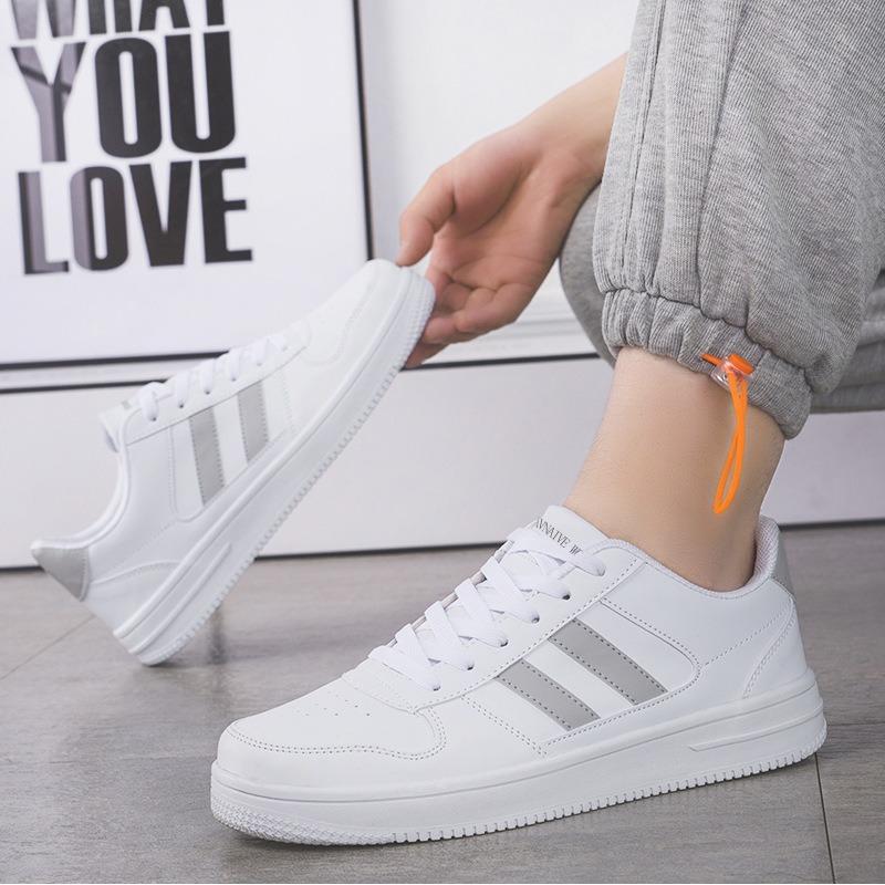 New Breathable Board Shoes Men's and Women's White Shoes Fashion Versatile Couple Sports Shoes Outdoor Casual White Shoes