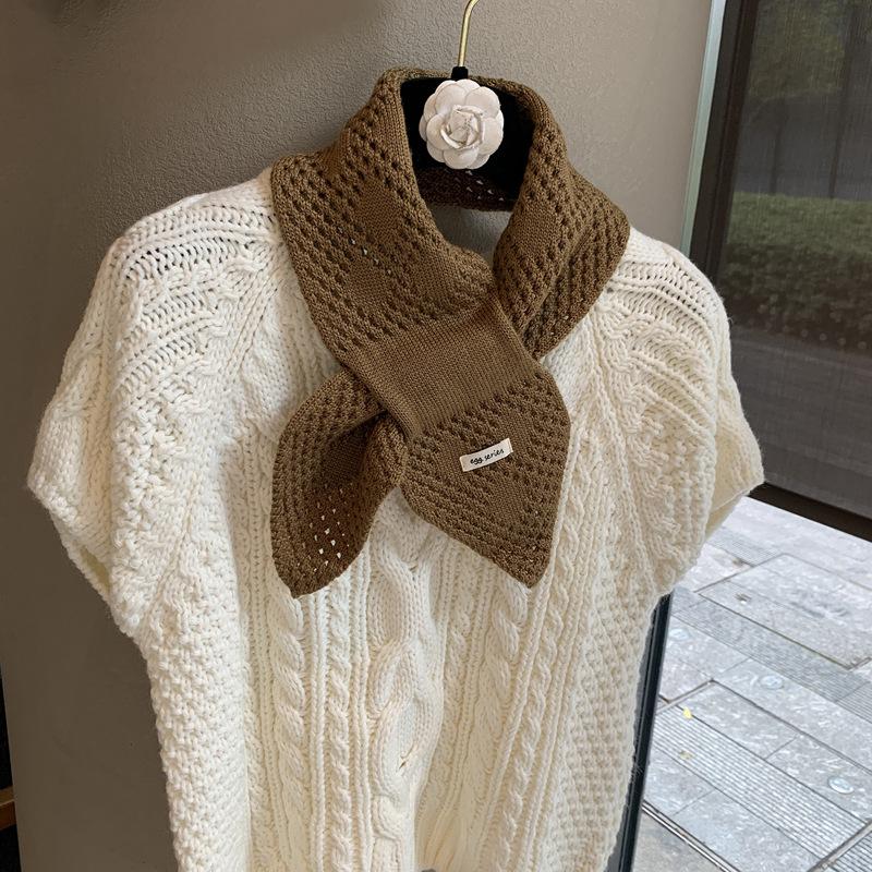 Vintage Hollow Knitted Cross Small Scarf Lazy Perforated Scarf Neck Pack Wear Versatile Scarf Decoration