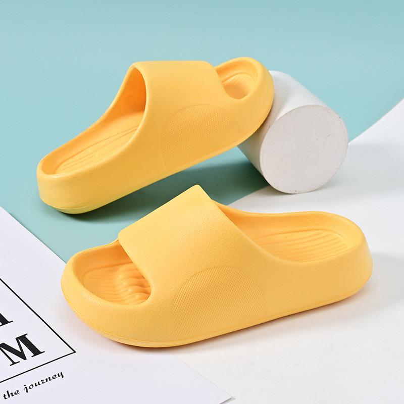 Cute Comfortable Summer Childrens Slippers For Boys And Girls With Nonslip Soft Eva Bottoms