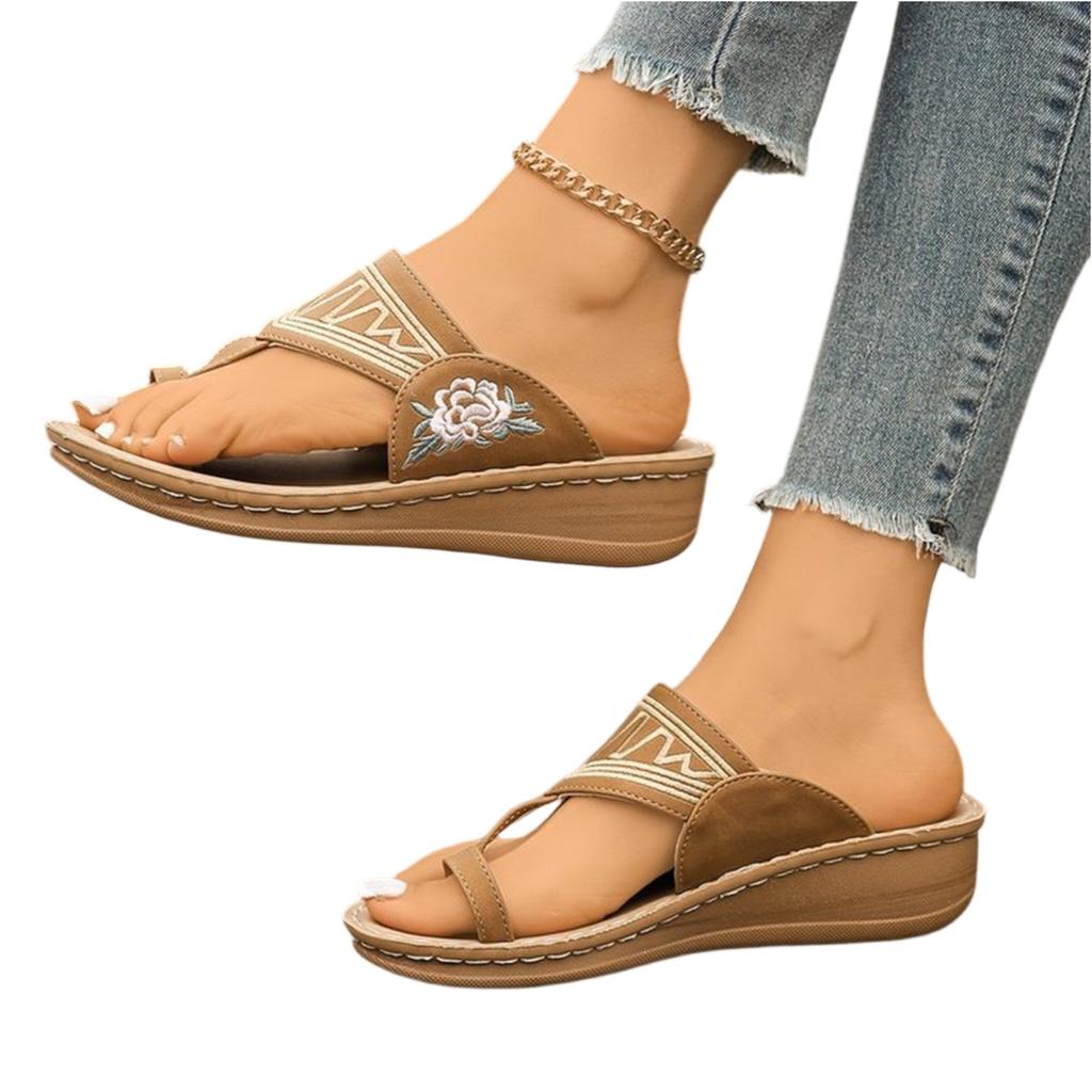 Women Summer Toe-Loop Embroidered Beach Sandals Wedge Slip-On Casual Outdoor Flat Sandal Shoes for Travel