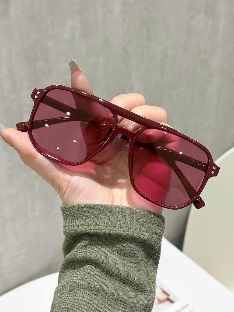 Retro Double-Bridge Sunglasses with Large Ocean Lenses - Fashionable and Simple Design
