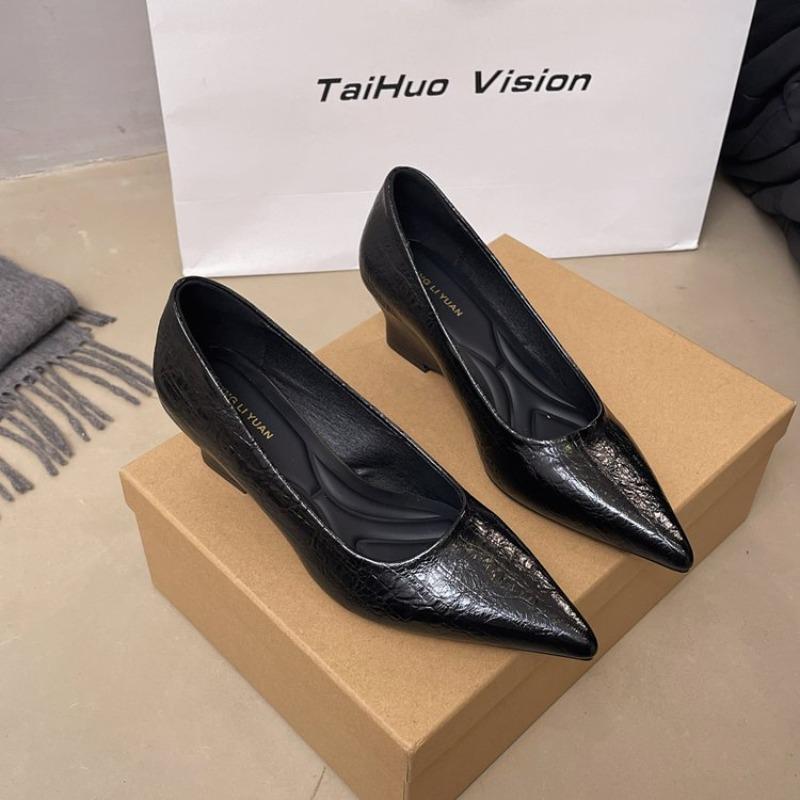 2026 Scarpe con Tacco Alto a Punta Donna Sexy Colore Unico Zeppe Slip-On Scarpe Basse Argento Giallo Scarpe Eleganti