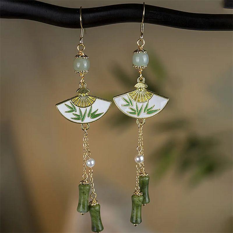

Элегантные ретро серьги-веер с жемчужной бахромой: Изысканный китайский дизайн для женщин зелёный