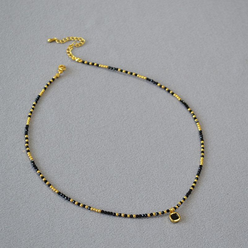 Elegant Black Agate Crystal Multi-Layered Choker Necklace for Women