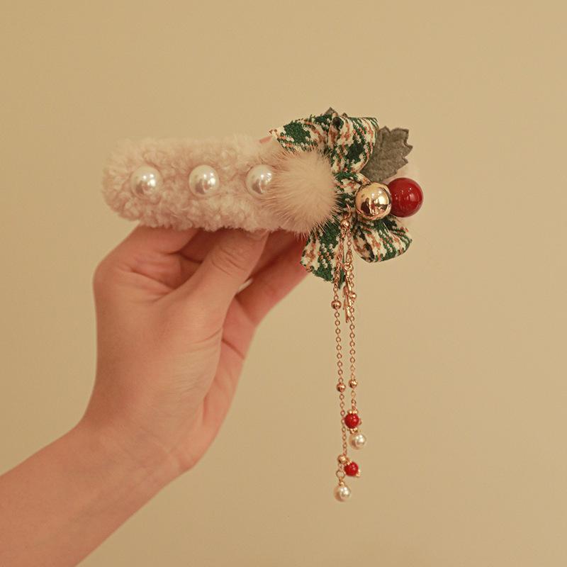 Faux Fur Hair Claw Clip for Women, Christmas Tassel Hair Accessories 2025, Winter Duckbill Clip