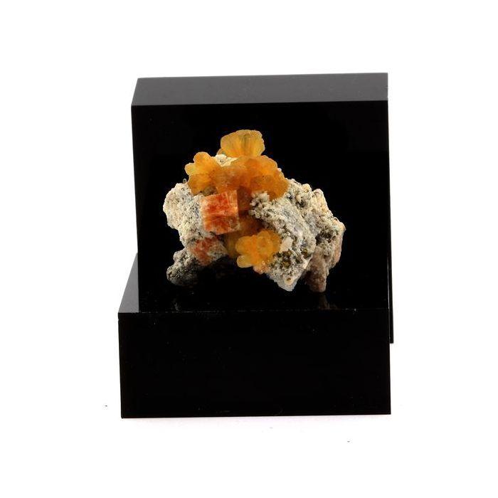 Stellerite Chabazite 141.1 carats