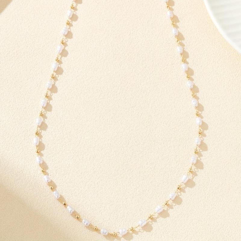 Pearl Necklace French Retro Court Style Gold Plated Allergy Free Alloy Jewelry for Girls School Daily Wear