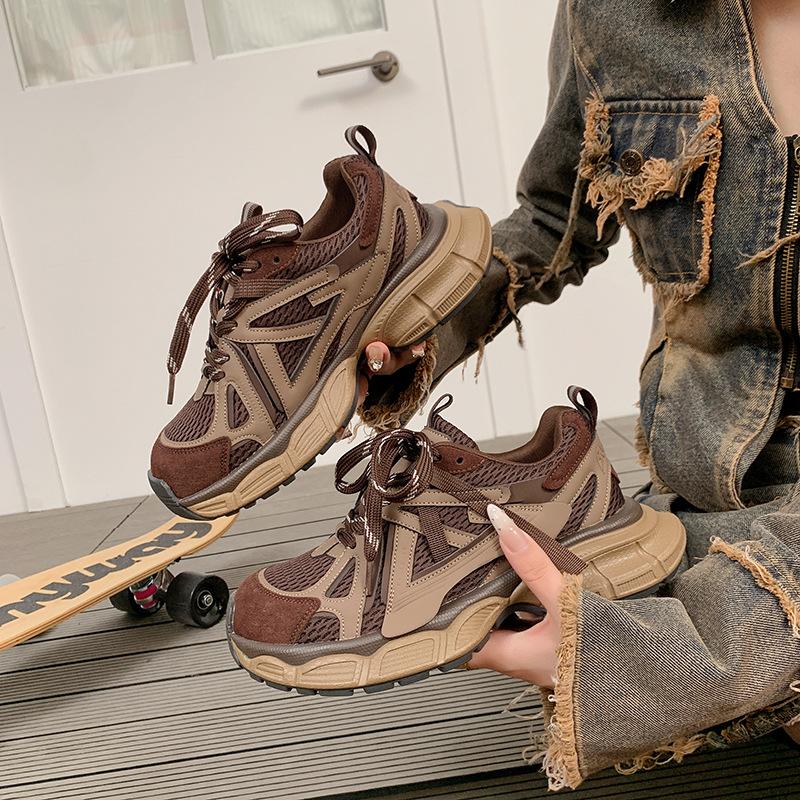 

Thick-soled fashion dad shoes women s autumn 2025 new height-increasing and thin soft-soled versatile casual sports women s shoes 40 темно-коричневого