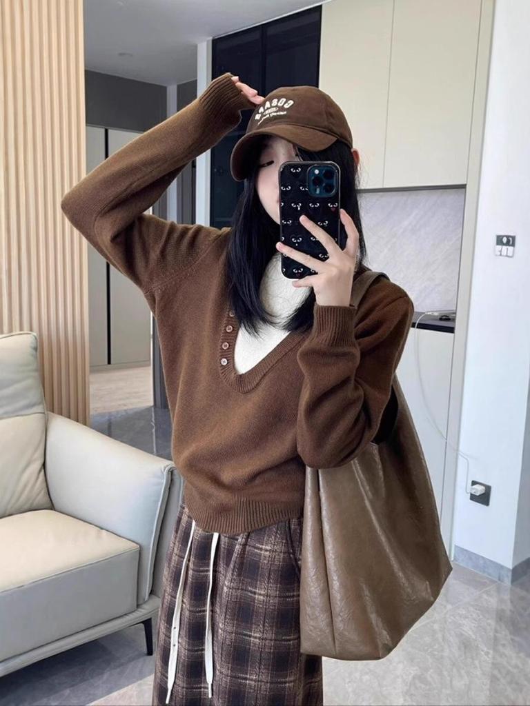 2025 A/W Wool Knitwear: Chic Women's Faux Two-Piece Sweater