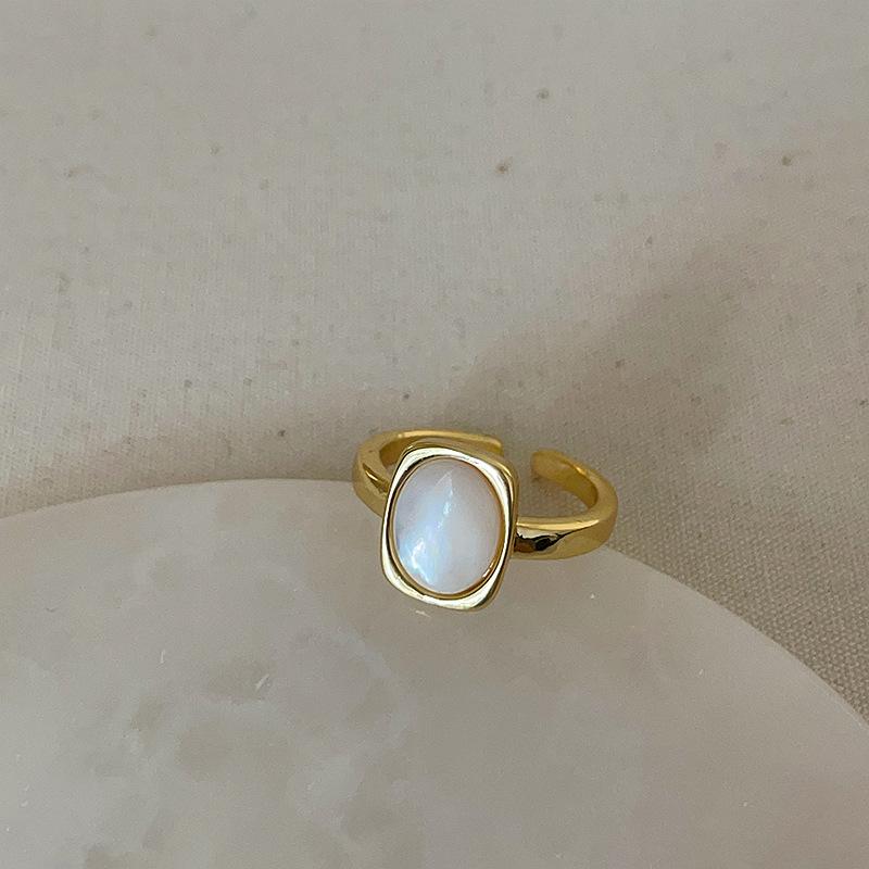 Niche High-End Tiger'S Eye Stone Fritillary Ring For Women'S Autumn And Winter Retro Light Luxury Fashion Temperament Versatile Ring Ring