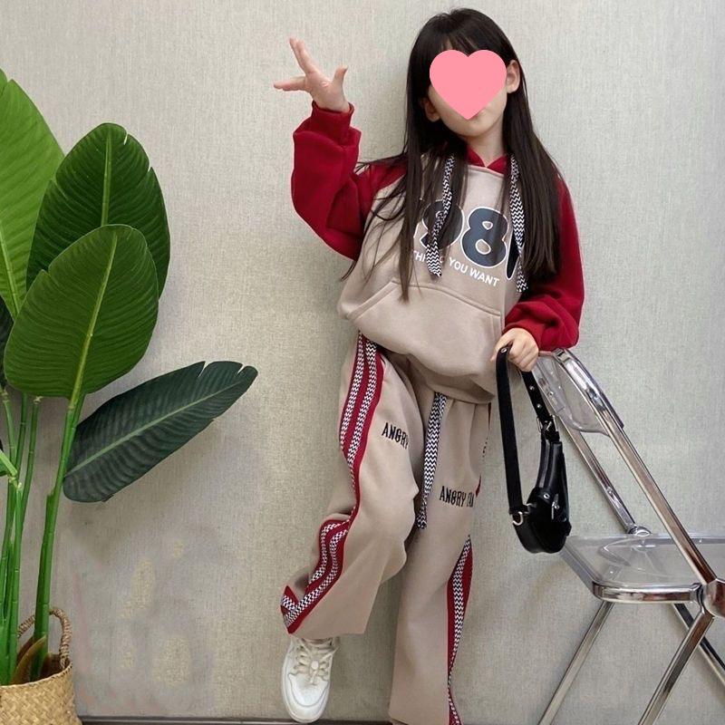 2024 Girls' Korean Casual Spring/Autumn Suit: Letter Sweatshirt & Striped Pants for Kids