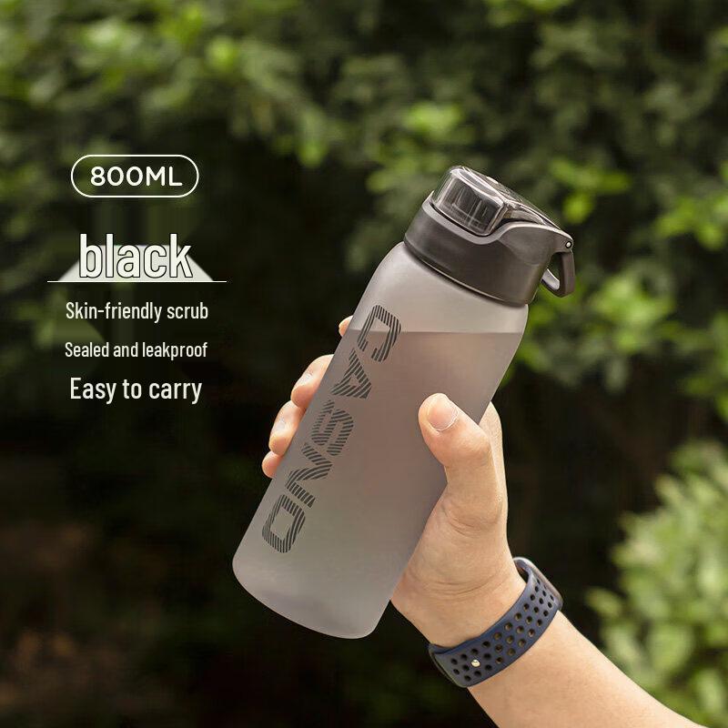 Qiwei Large Capacity Sports Water Bottle with Strap
