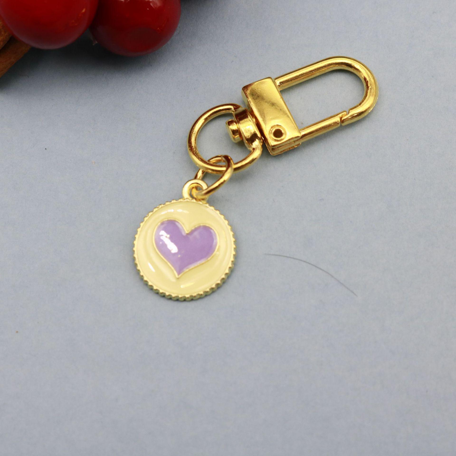 Hot Selling Simple Colored Heart Oil Drip Keychain Pendant