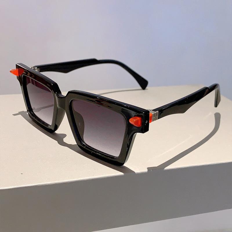 Classic Punk Pink Square Sunglasses Women For Men Luxury Brand Designer Trend Sun Glasses Fashion Vintage Hip Hop Driving Shades