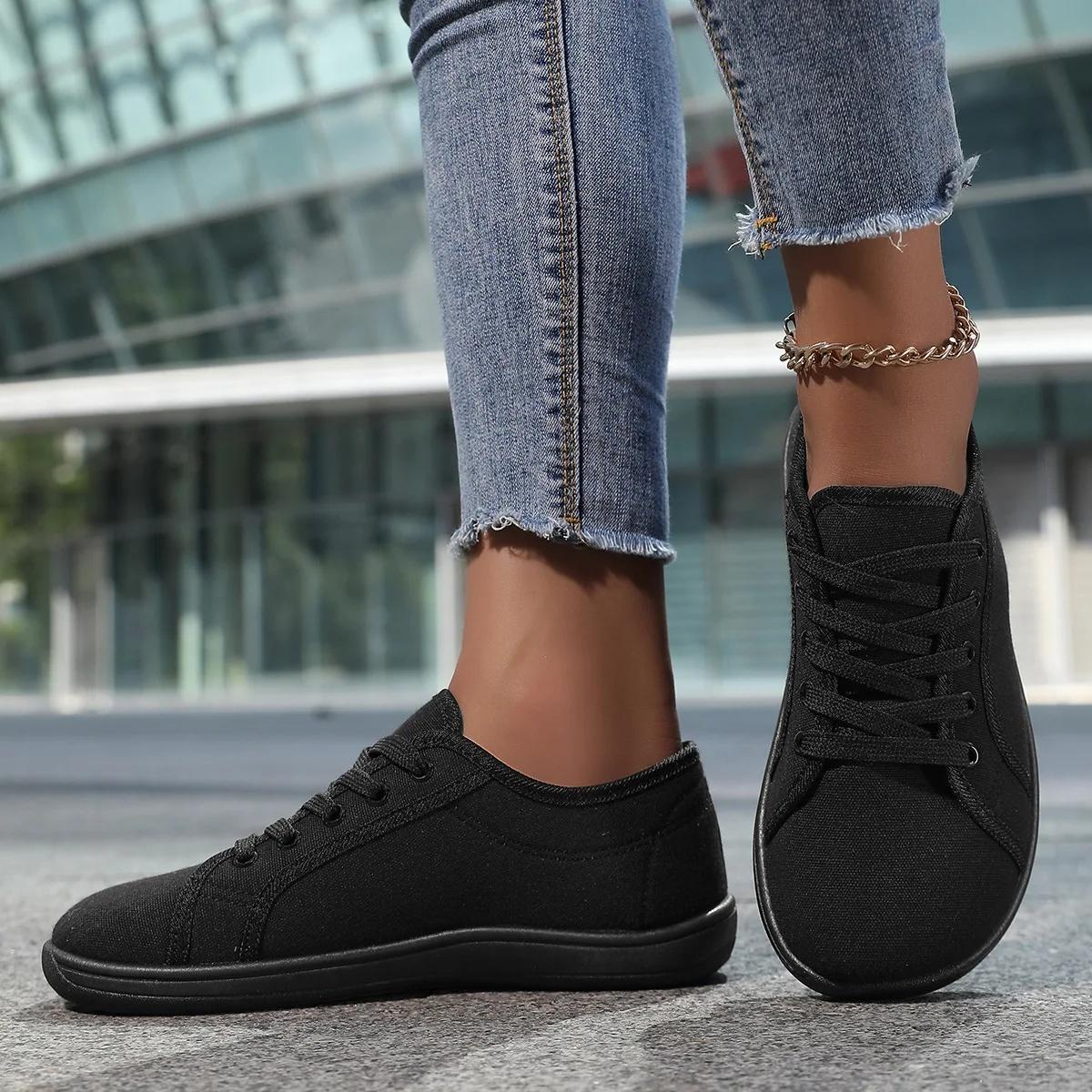 

White Canvas Couple Sports Shoes Training Large Size Men Women Anti-Slip Wear-Resistant Gymnastics Performance Flat Heel 43