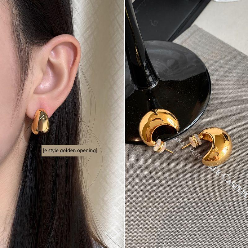 Accessible Luxury Best Selling Metal Silver Female Elegant Stud Earring Water Drop