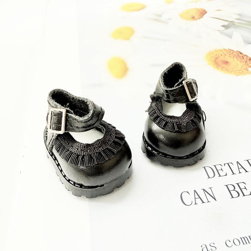 Doll Clothes Exclusive: 17cm Labubu Pendant Keychain with Little Fragrant Style Skirt