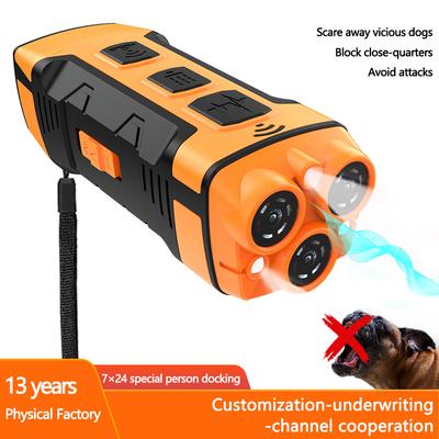 Ultraschall Hundeabwehr Ultraschall Hundetrainer Hundetrainingsgerät Wiederaufladbares Anti-Hundegebell Abschreckungsgerät mit LED-Taschenlampe