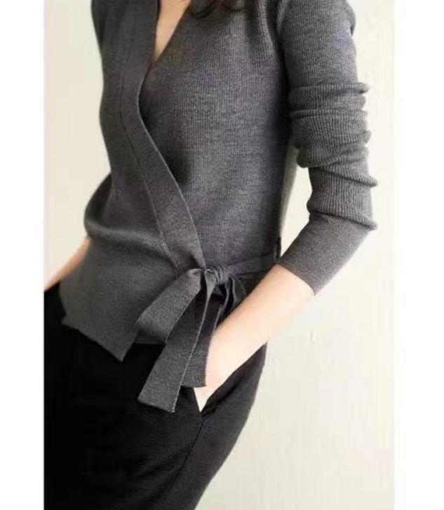 

2024 Европейский Весна/Осень Кардиган Slim Fit с V-образным вырезом и длинными рукавами Small серый