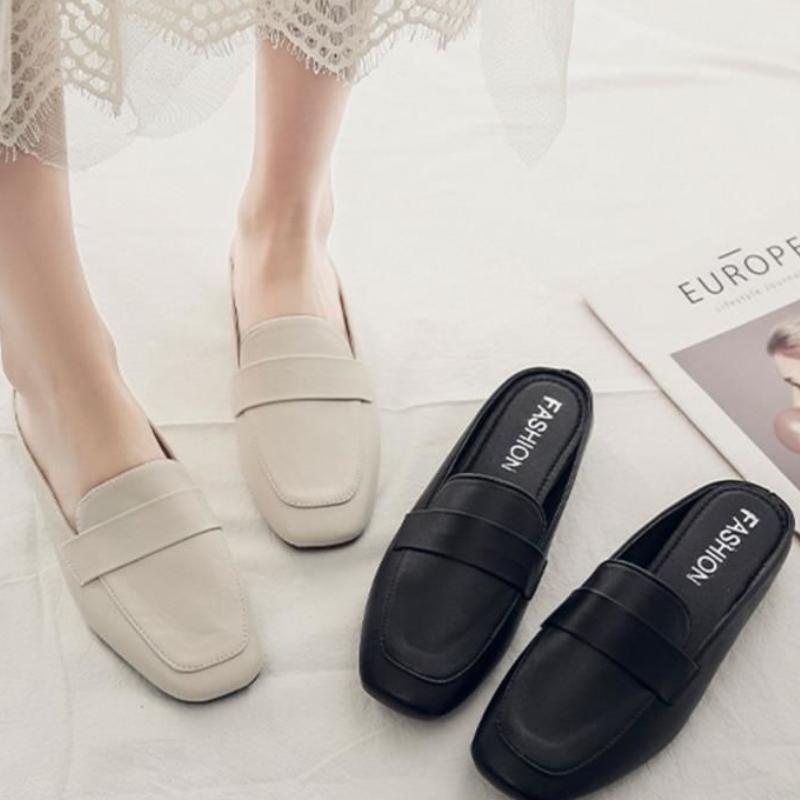 Fashion Women Lightweight Slippers Casual Designer Shoes Fashion Slip-on Sandals Lazy Soft Sole Flat Slippers New Summer Slides Women