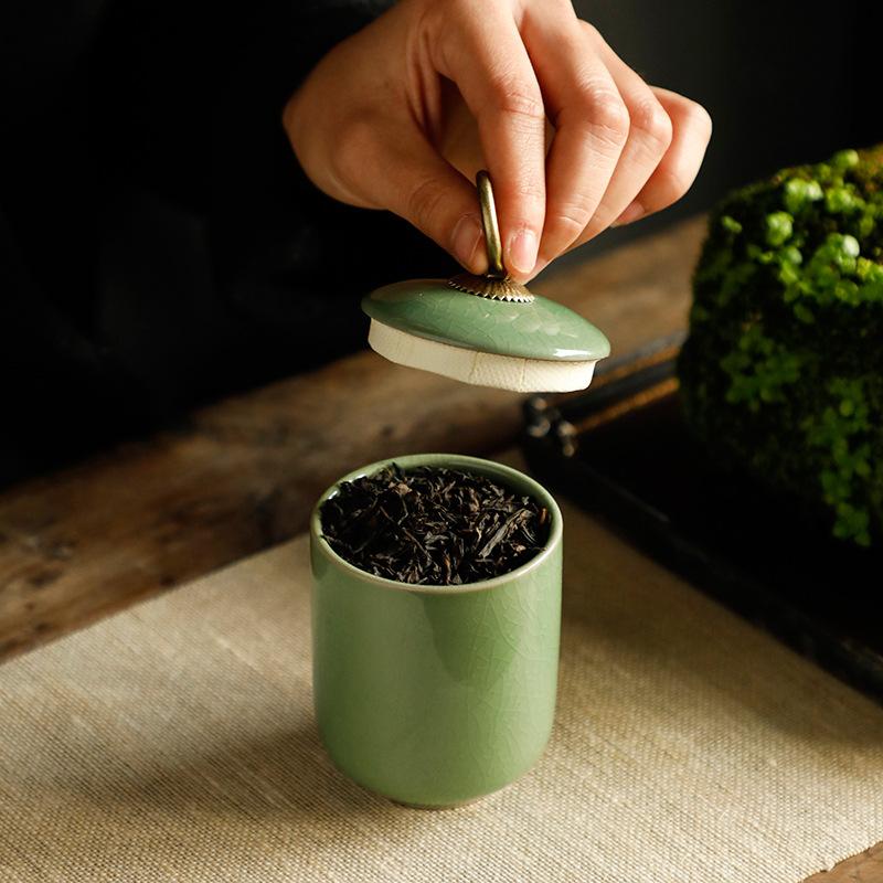 Ceramic tea cans Household size Geyao Pu'er tea sealed cans Tea tea boxes Purple sand double-layer gourd tea cans