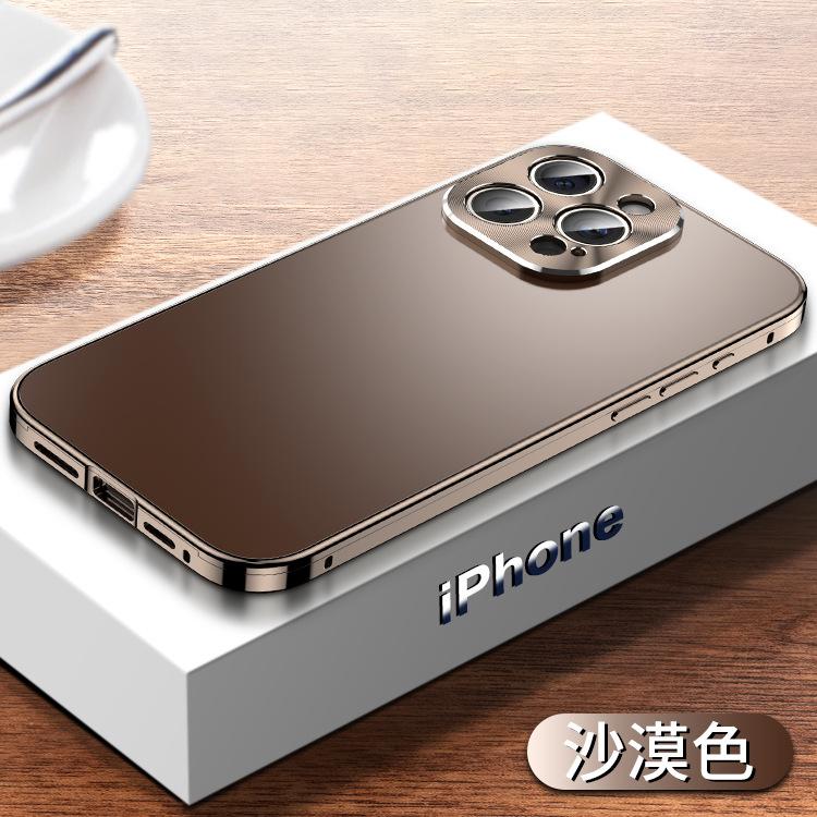 

Magnetic attraction metal anti-drop is suitable for Apple 17promax mobile phone case 17Pro all-inclusive. Iphone16promax (in stock)