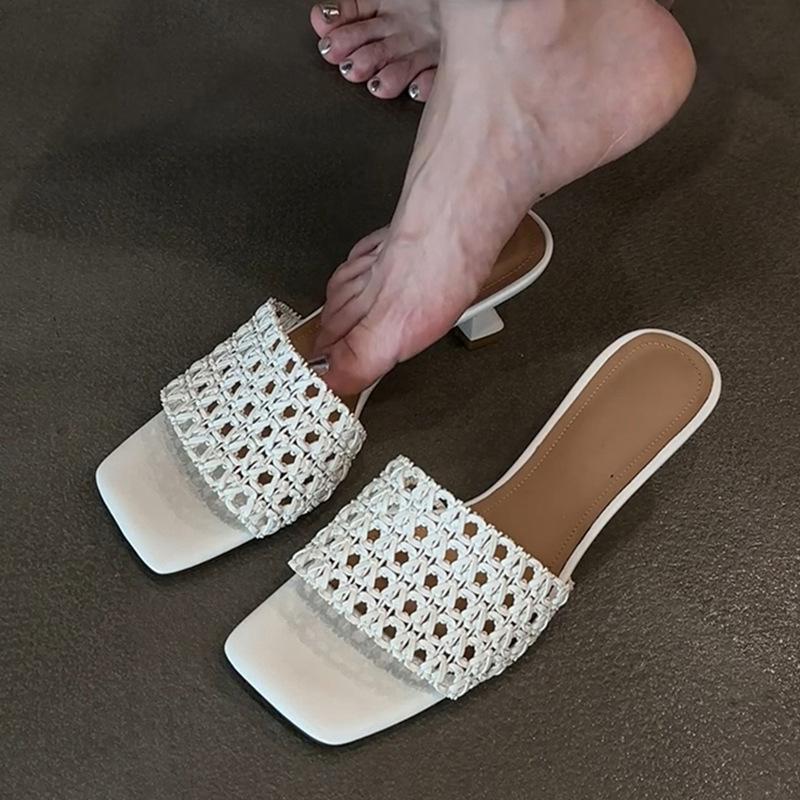 Heel Hollow French 2025 Word Summer New Sandals Women's Woven Retro Fine Drag Simple Cool Slippers Women