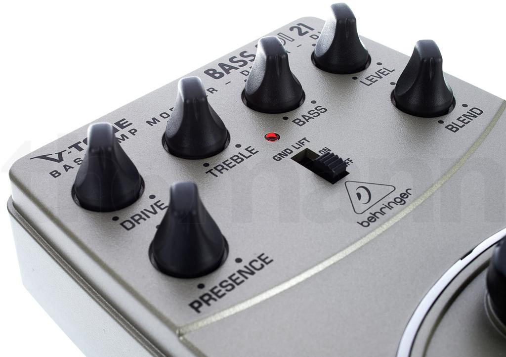 Behringer Bass Effects Pedal Preamp Direct Box BASS DRIVER DI BDI21 V-TONE