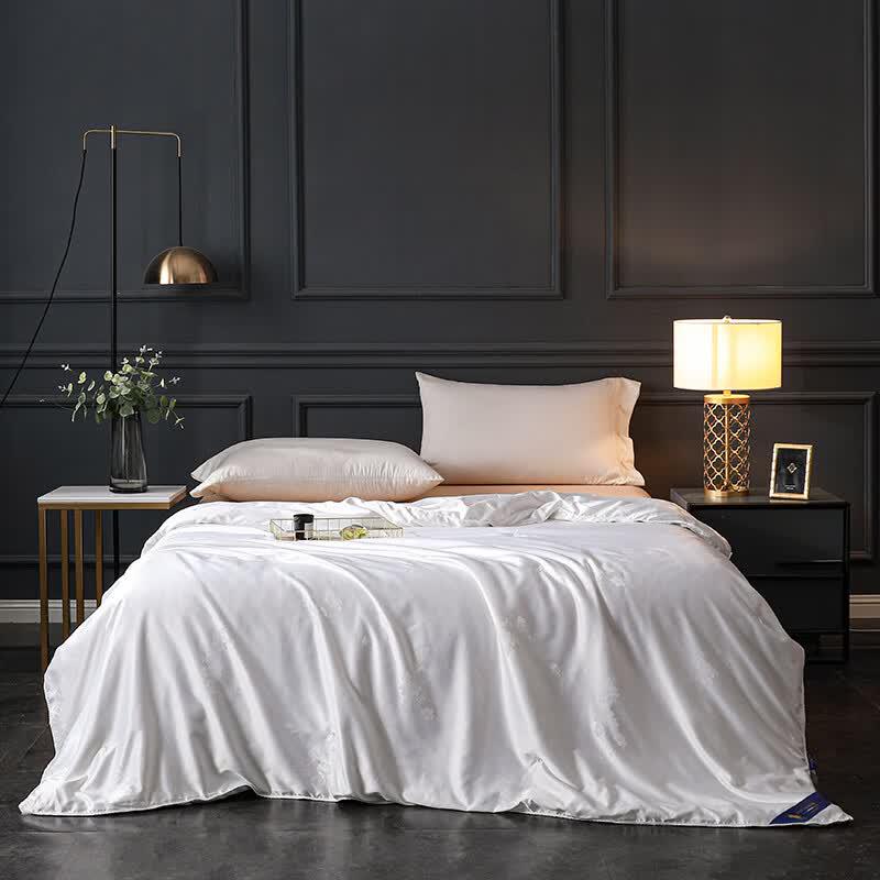 Paul David All-Season Washable Polyester Comforter
