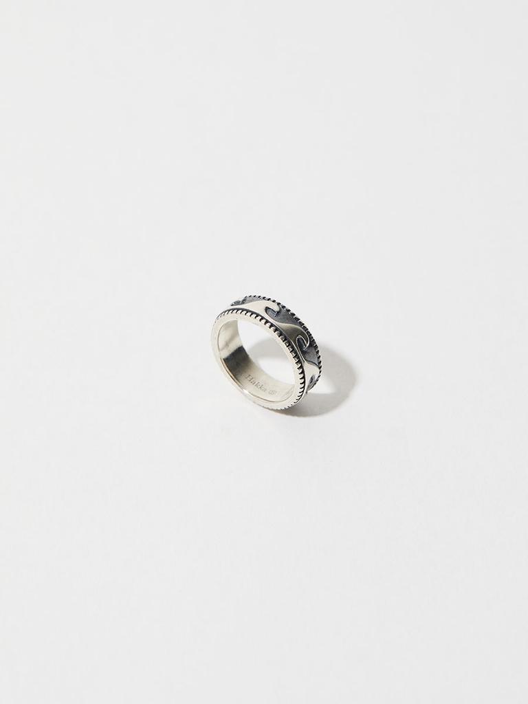 Hakkablacks Silver Spinning Wave Ring