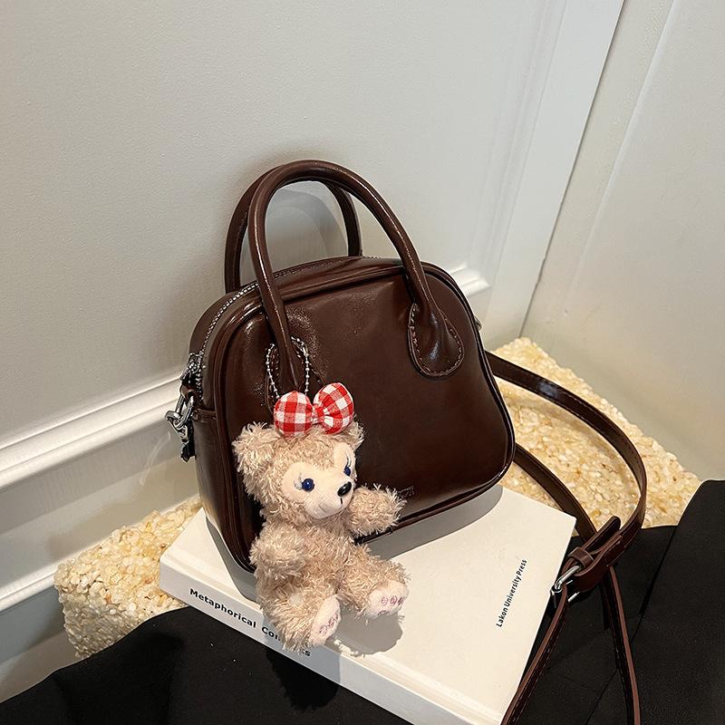 Small bag women's autumn and winter retro new versatile fashion shoulder messenger bag work small bag
