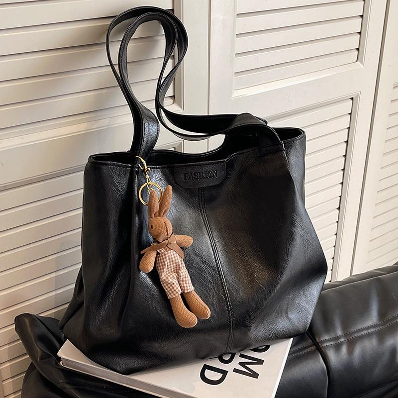High End Large Capacity Bag for Women New Trendy Commuter One Shoulder Tote Bag for Women College Students Class Bag