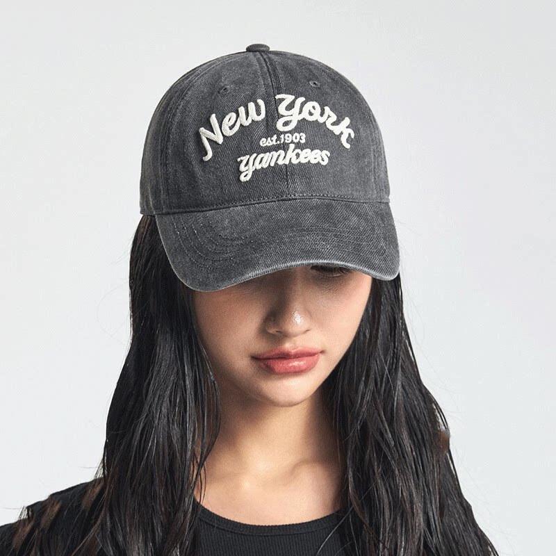 MLB Unisex Varsity Cap M
