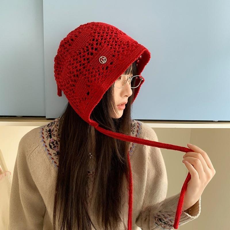 25 New Autumn and Winter Hollow Knitted Hats Women's Big Head Circumference Showing Face Small Literary Net Hole Stacking Hats